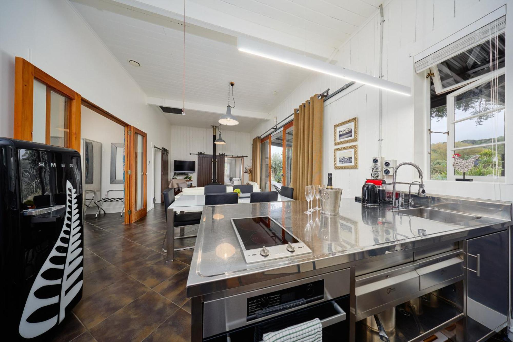 The Factory Luxury Accomodation Kaikoura Exterior photo